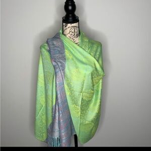 NWOT Beautiful Multi Colored Pashmina